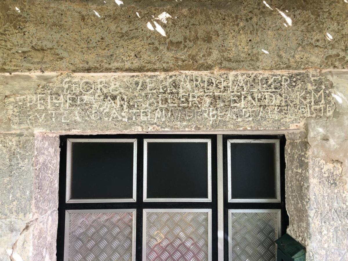 Cultural Monument House Vecchia Villa Otocsán Kültér fotó
